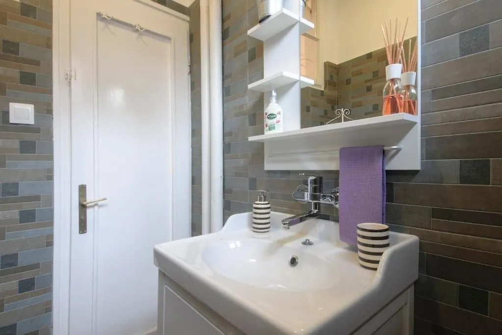3 Bdr - Top Center Artistic Apartment - 115 M2 Sofia