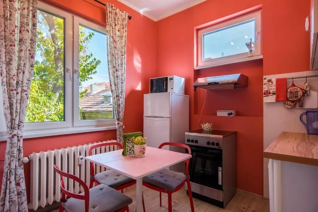 3 Bdr - Top Center Artistic Apartment - 115 M2 Sofia